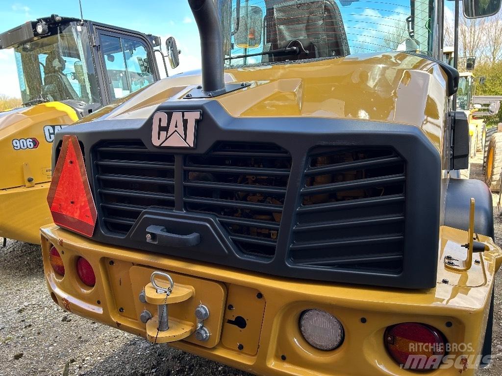 CAT 906 Tekerlekli yükleyiciler