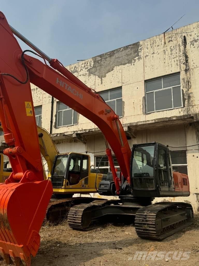 Hitachi ZX 240 Paletli ekskavatörler