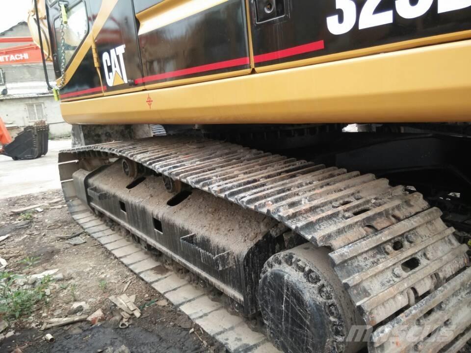 CAT 325 B Paletli ekskavatörler