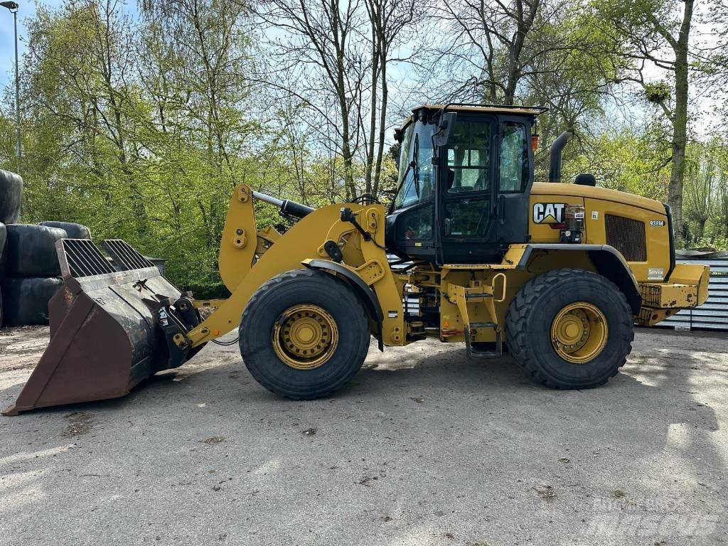 CAT 938 M Tekerlekli yükleyiciler