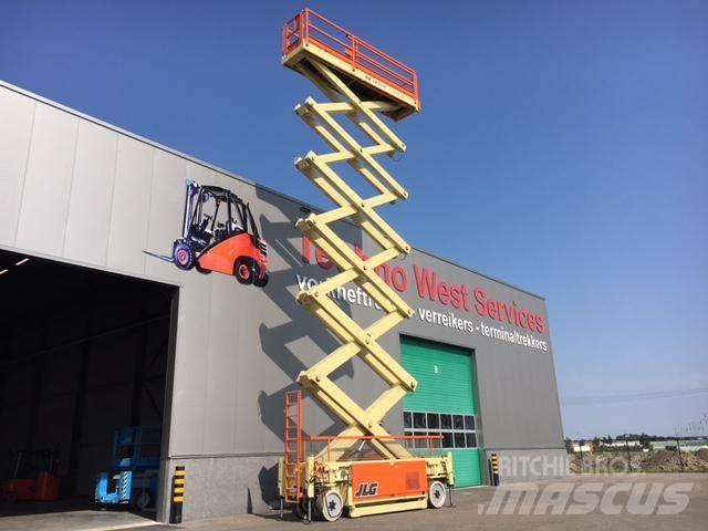 JLG SL245-12 Makasli platformlar