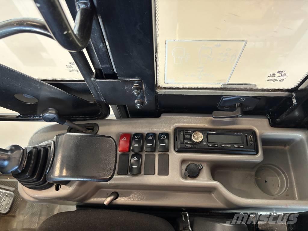 JCB 403 Çok amaçlı yükleyiciler