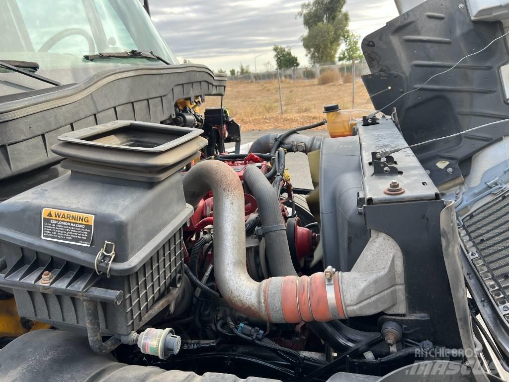 International 4300 Flatbed kamyonlar