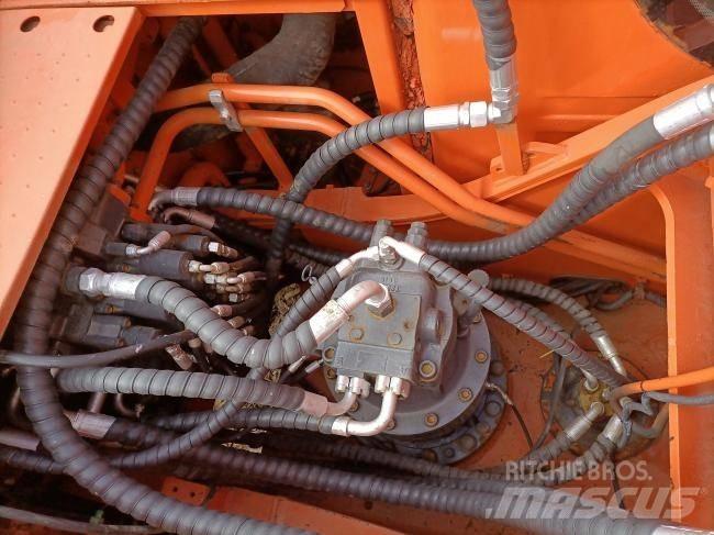 Doosan DX 300 Paletli ekskavatörler