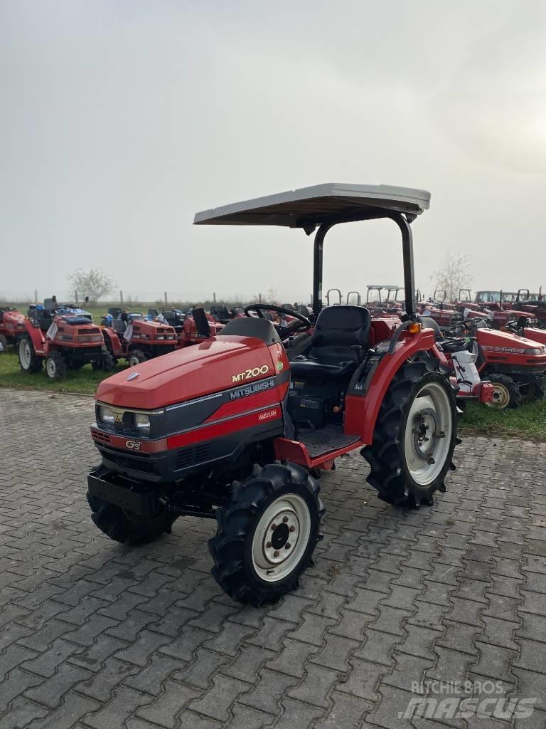 Mitsubishi MT200 Traktörler