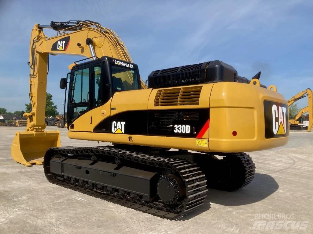 CAT 330 D L Paletli ekskavatörler