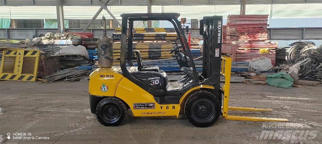 Komatsu FD 30 T-14 Dizel forkliftler