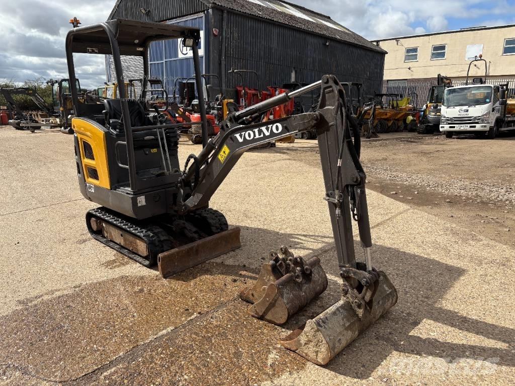 Volvo EC 15 D Mini ekskavatörler, 7 tona dek