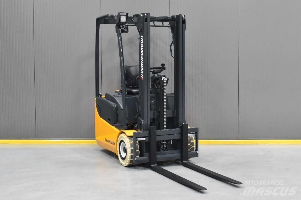 Jungheinrich EFG 110 Elektrikli forkliftler
