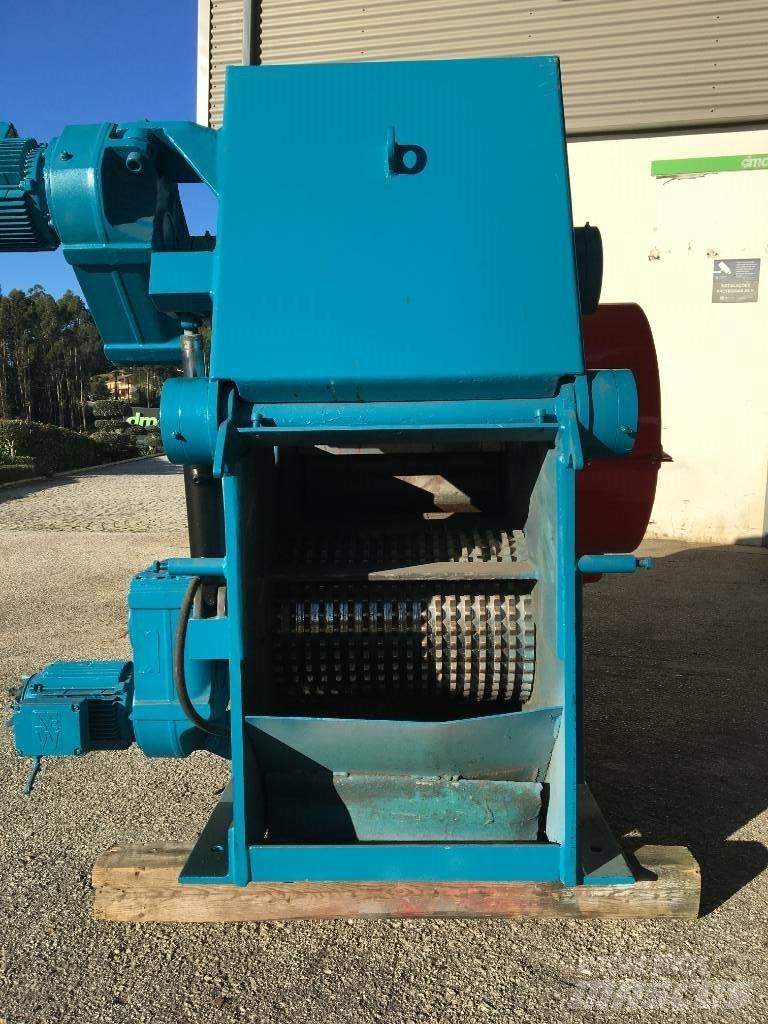 Haas HTH200X400(500) Ağaç parçalayıcılar