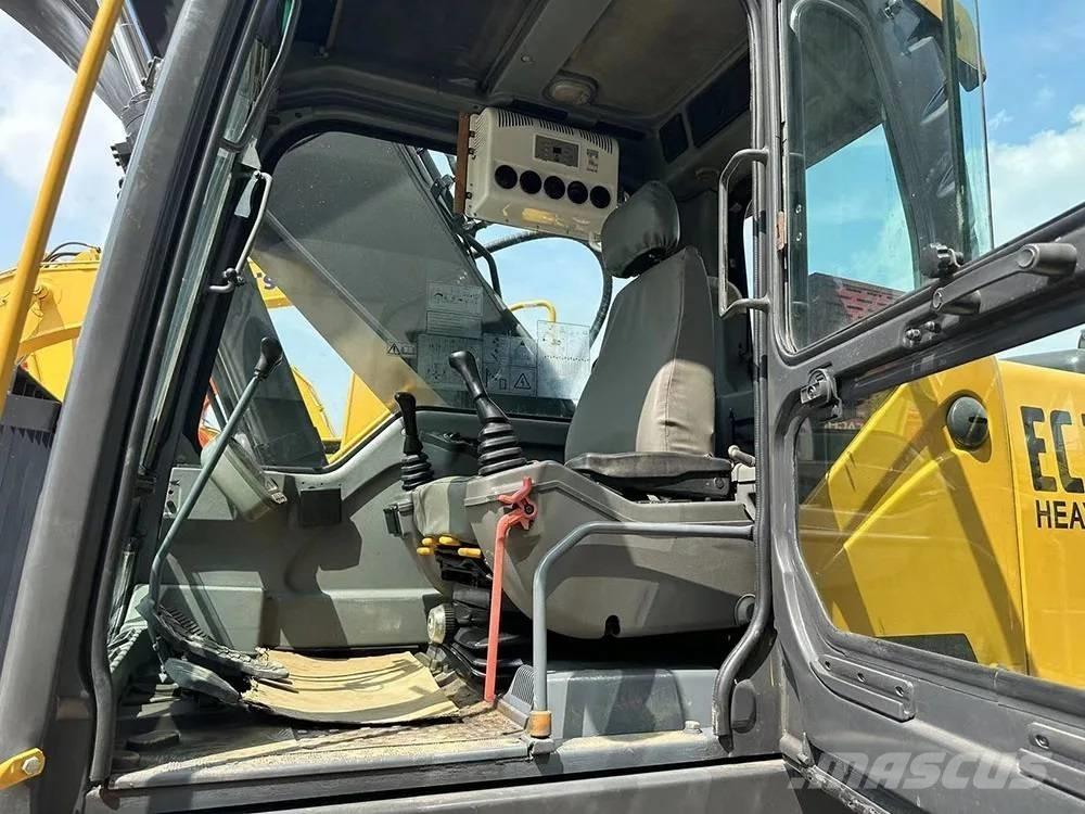 Volvo EC240D Paletli ekskavatörler