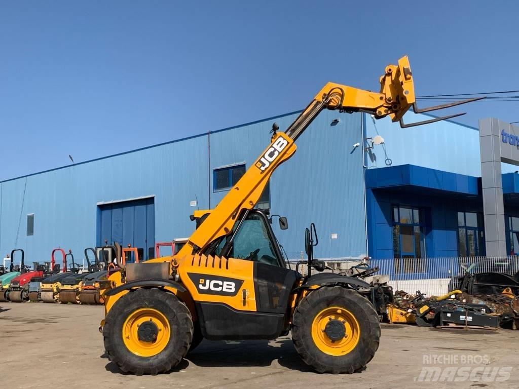 JCB 526-56 Agri Tarimsal teleskopik yükleyiciler