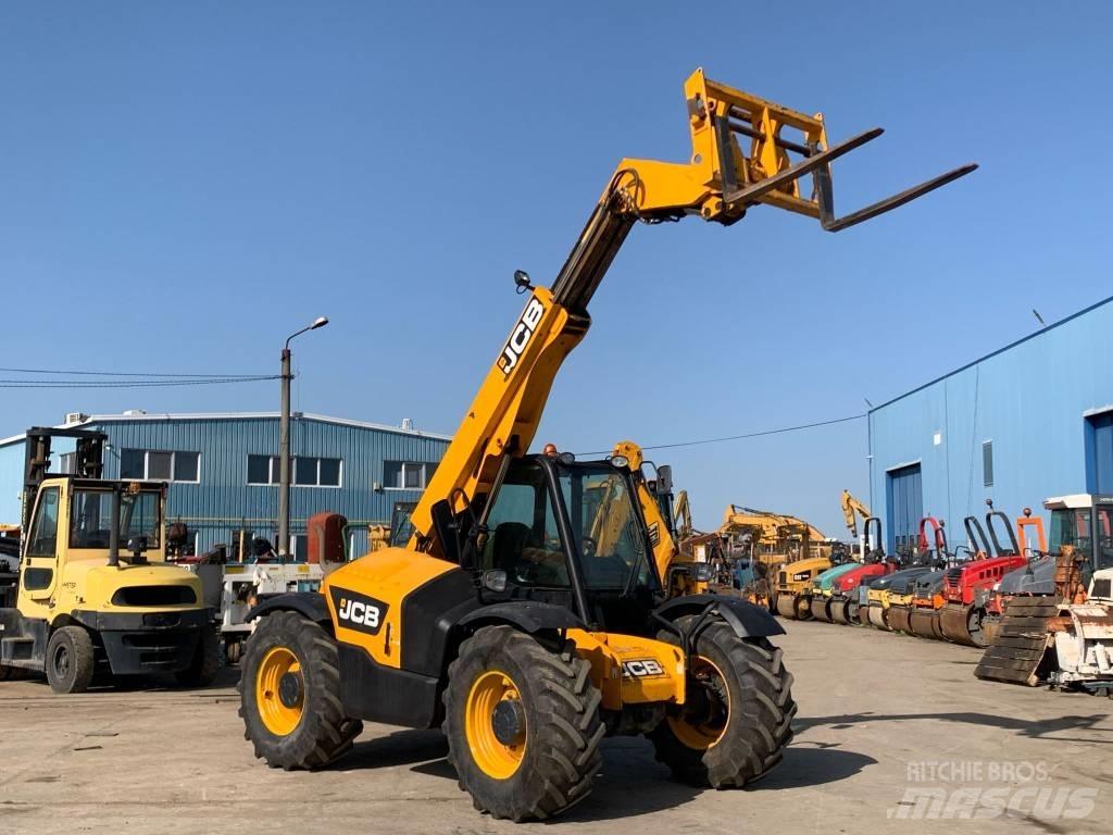 JCB 526-56 Agri Tarimsal teleskopik yükleyiciler