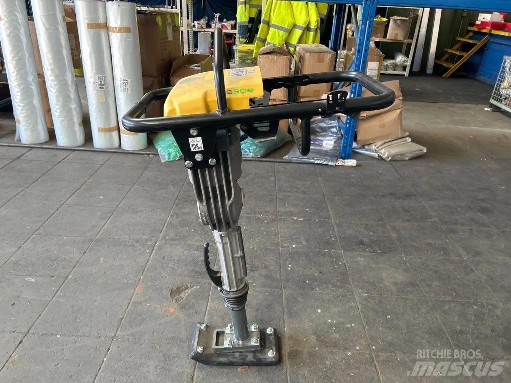 Wacker Neuson AS30e Sıkıştırma tokmakları