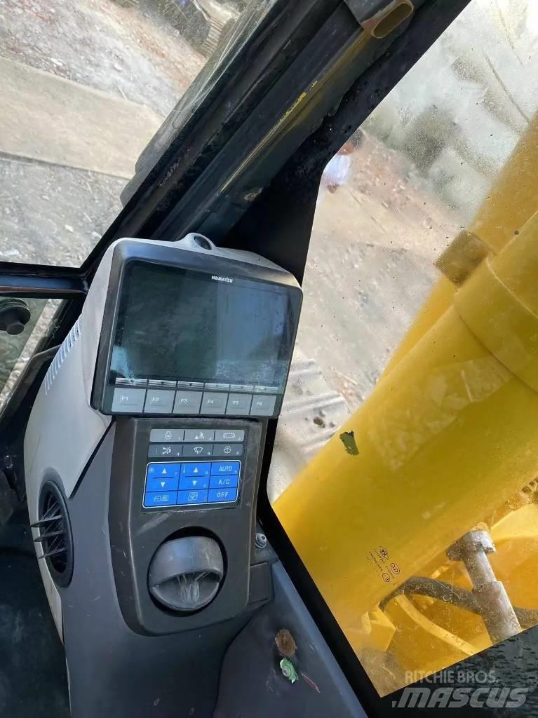 Komatsu PC450-8 Paletli ekskavatörler