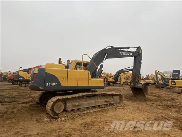 Volvo EC210B Paletli ekskavatörler