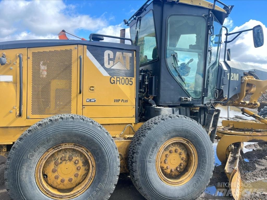 CAT 12 M Greyderler