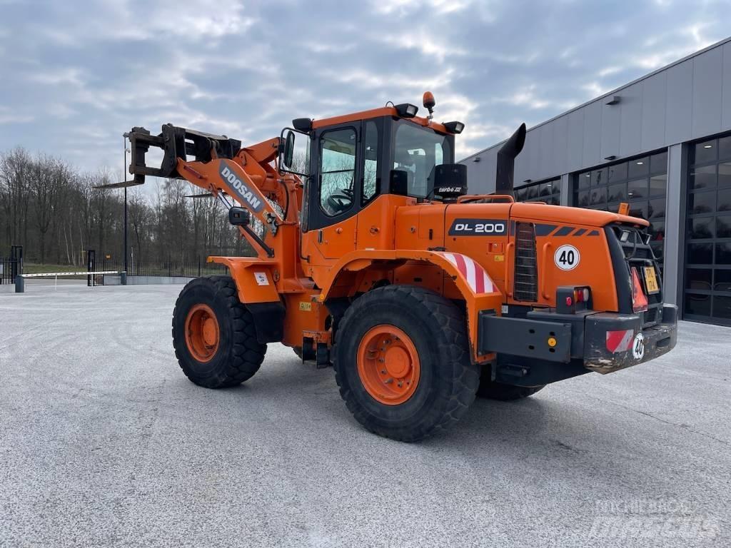 Doosan DL 200 Tekerlekli yükleyiciler