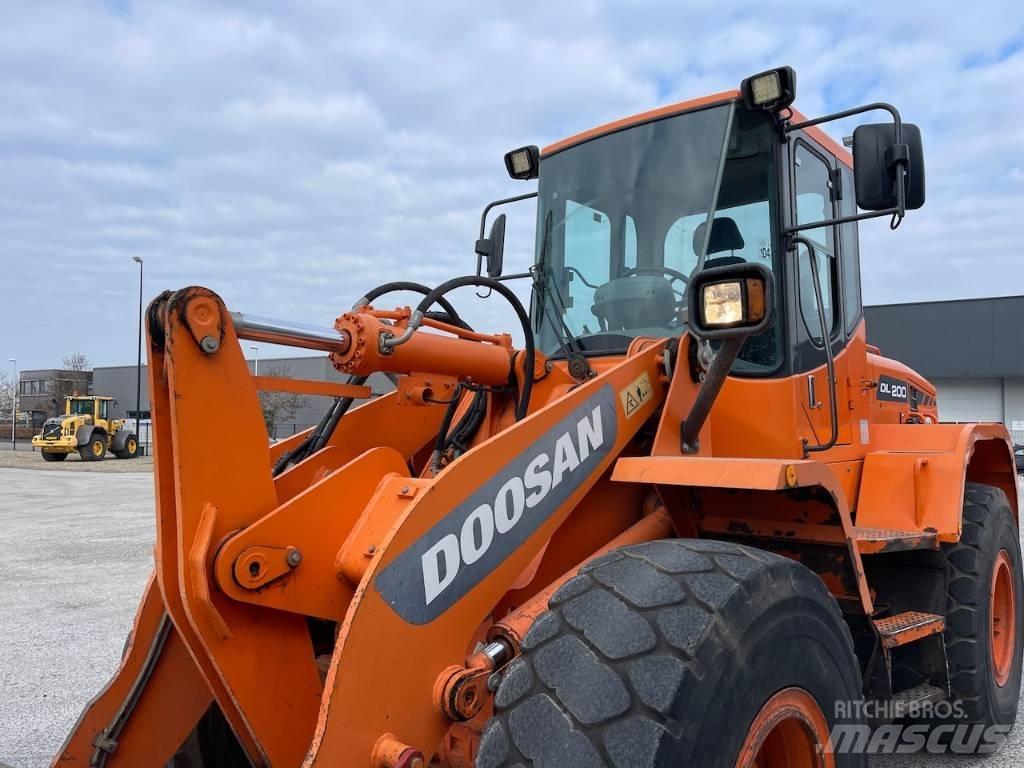 Doosan DL 200 Tekerlekli yükleyiciler