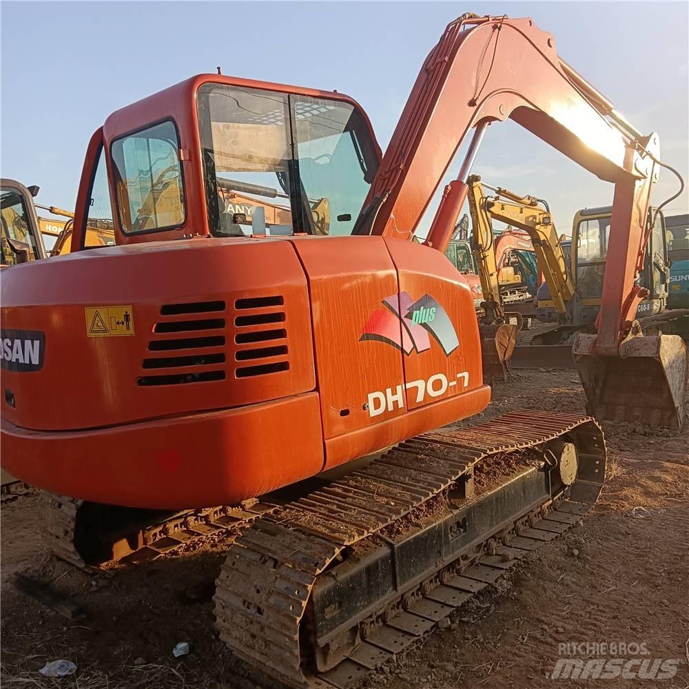 Doosan DH70 Paletli ekskavatörler
