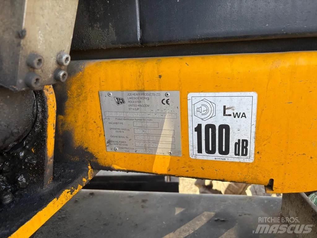 JCB JS145W Lastik tekerli ekskavatörler