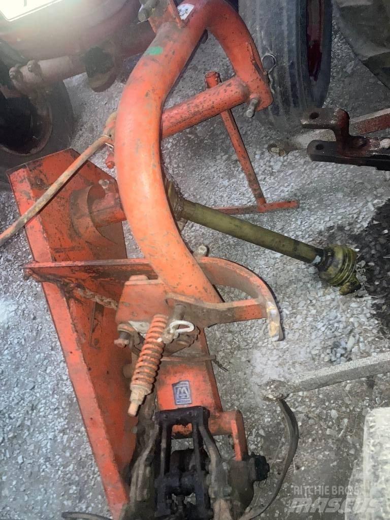 Busatis 1102 Çayir biçme makinalari