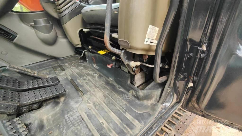 Hitachi ZX60 Mini ekskavatörler, 7 tona dek
