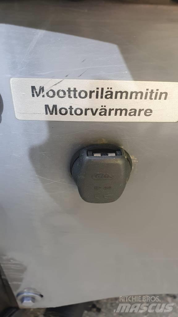 LM Trac 586 Tekerlekli yükleyiciler