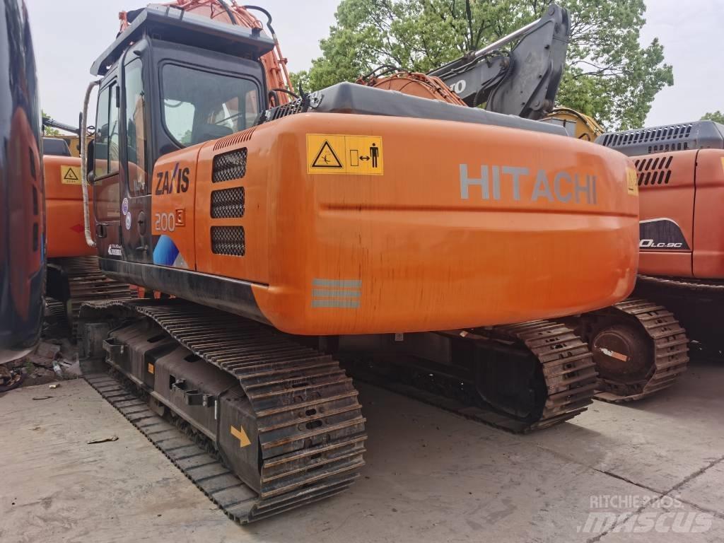 Hitachi ZX 200 Paletli ekskavatörler