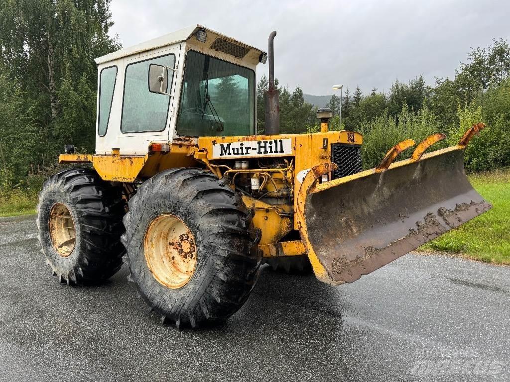 Muir-Hill MH121 Traktörler