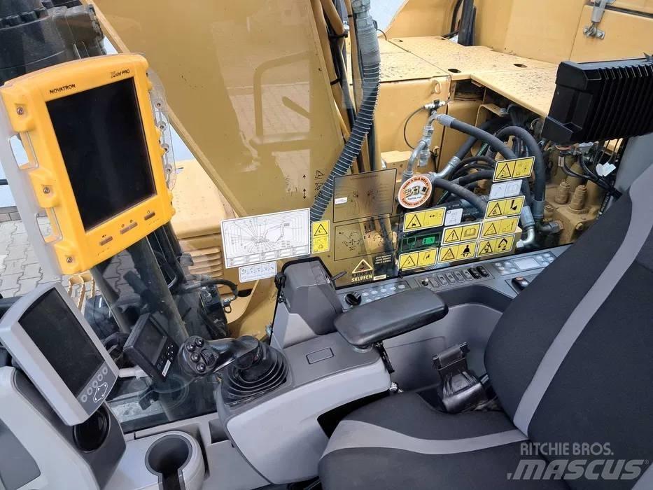 CAT 313 F L Paletli ekskavatörler