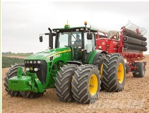 John Deere JD8270 Traktörler