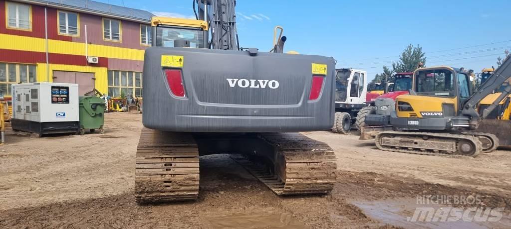 Volvo EC 210 C N L Paletli ekskavatörler