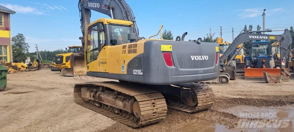 Volvo EC 210 C N L Paletli ekskavatörler