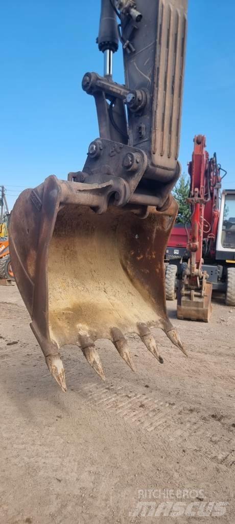 Volvo EC 210 C N L Paletli ekskavatörler