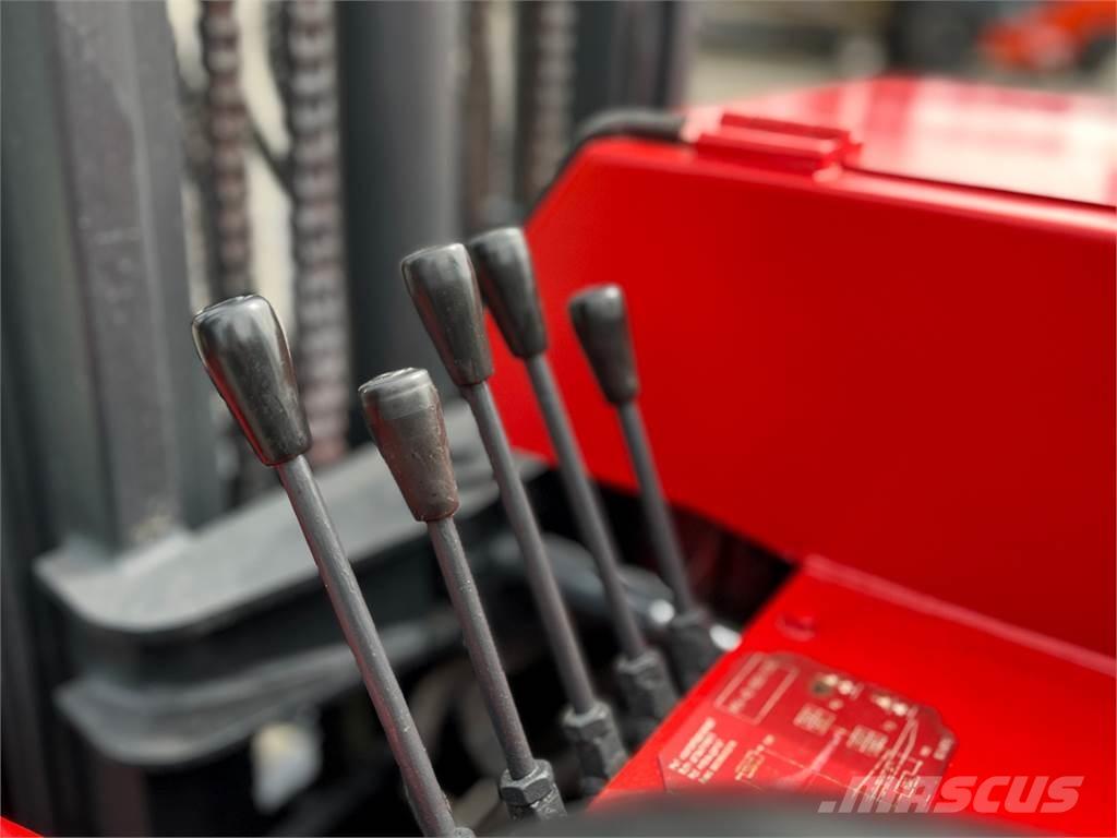 Moffett M3 20.4 Teleskobik yükleyiciler