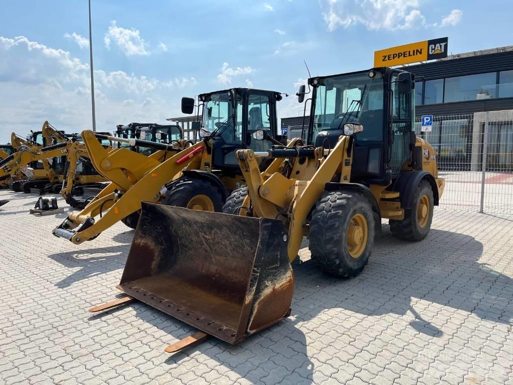 CAT 907 M Tekerlekli yükleyiciler