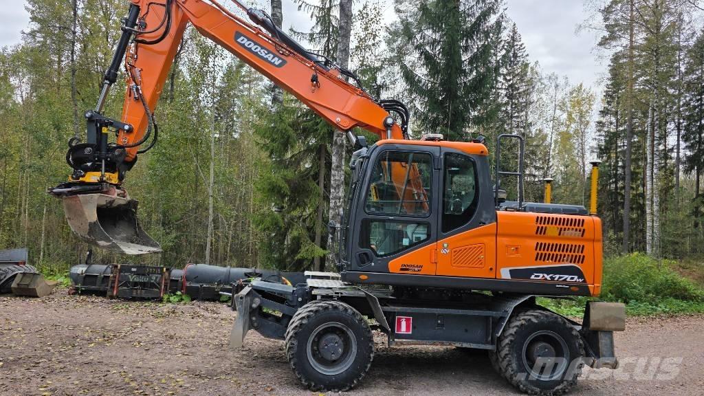 Doosan DX 170 W Lastik tekerli ekskavatörler