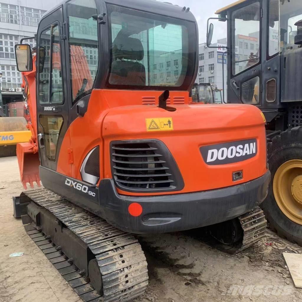 Doosan DX60 Midi ekskavatörler 7 - 12 t