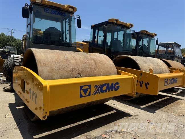 XCMG XS 223 J Tek tamburlu silindirler