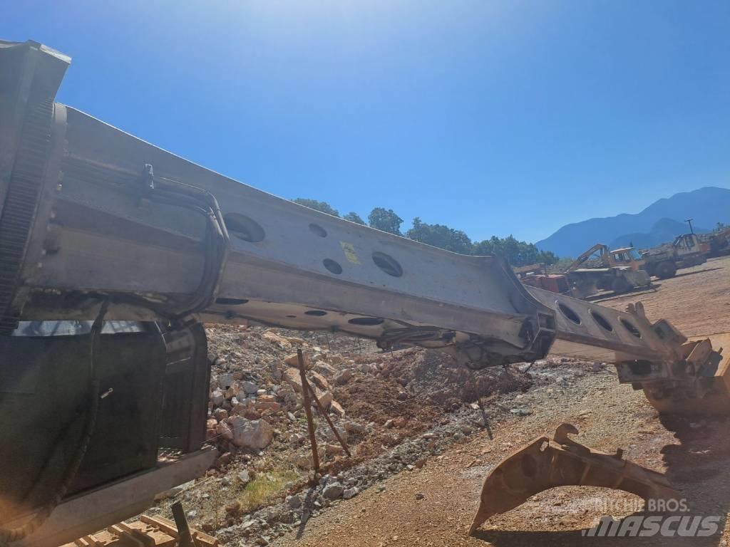 Gradall XL 4200 III Yer Altı Yükleyicileri