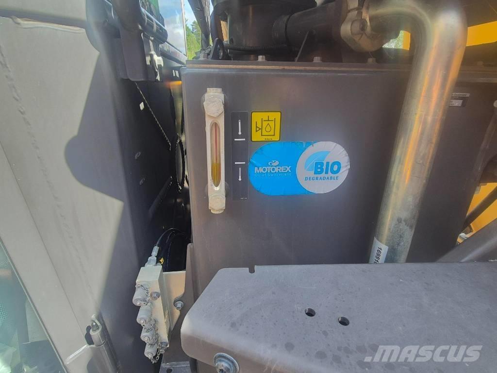 Volvo A25G Belden kirma kaya kamyonu