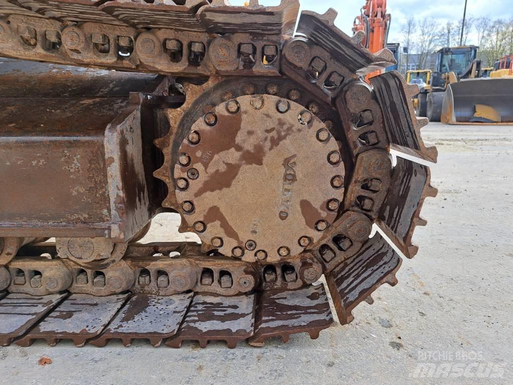 Volvo EC250ENL Paletli ekskavatörler