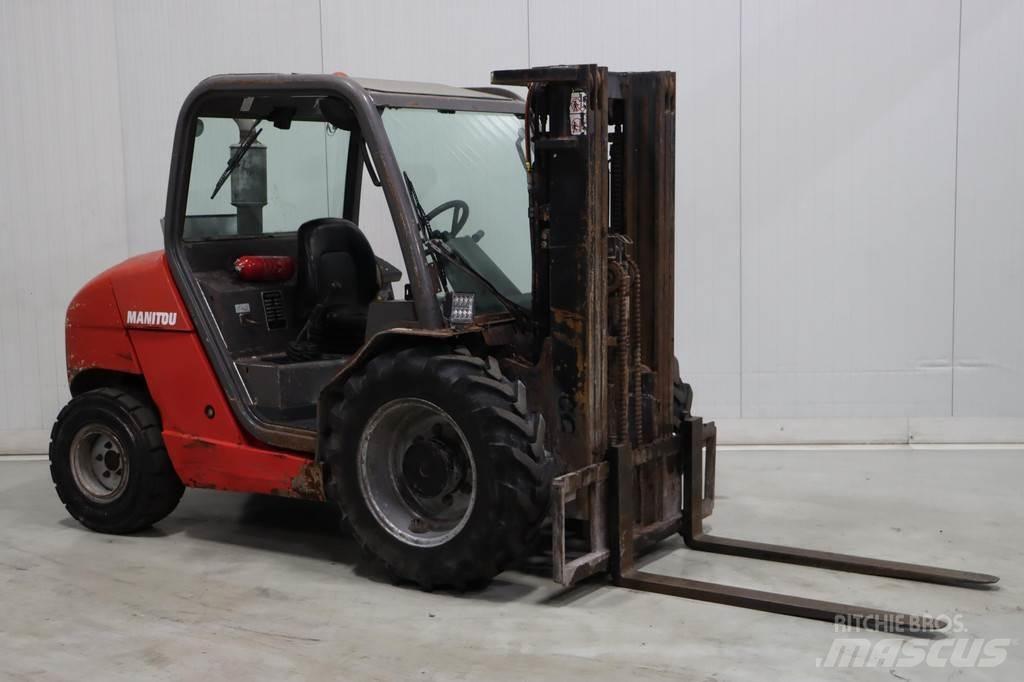 Manitou MH25-4T Dizel forkliftler