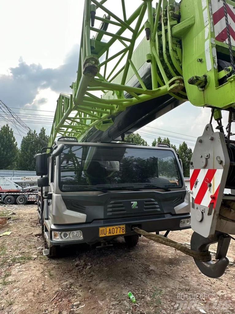 Zoomlion ZTC700 Yol-Arazi Tipi Vinçler (AT)