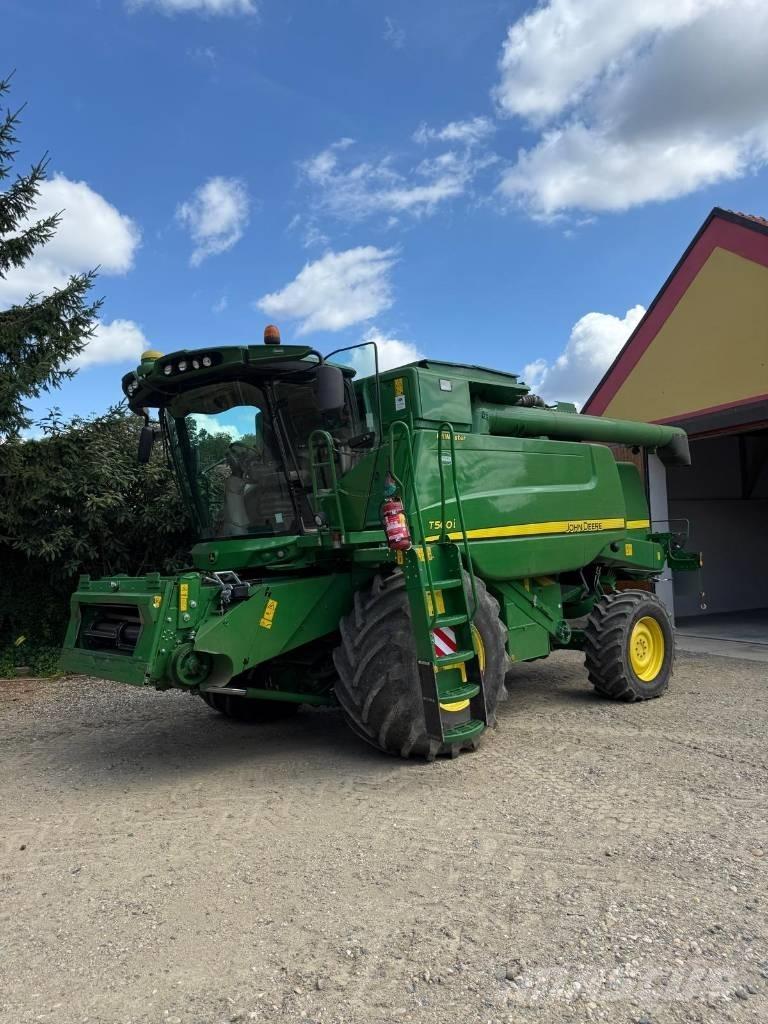 John Deere T 560 i Biçerdöverler