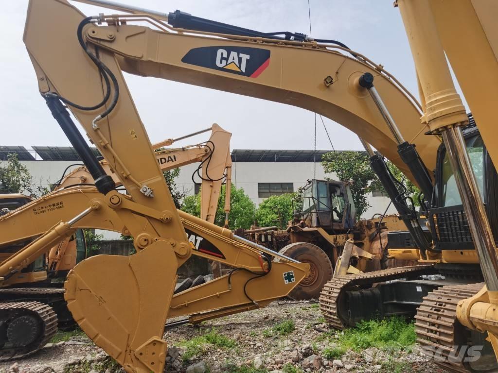 CAT 336 D2L Paletli ekskavatörler