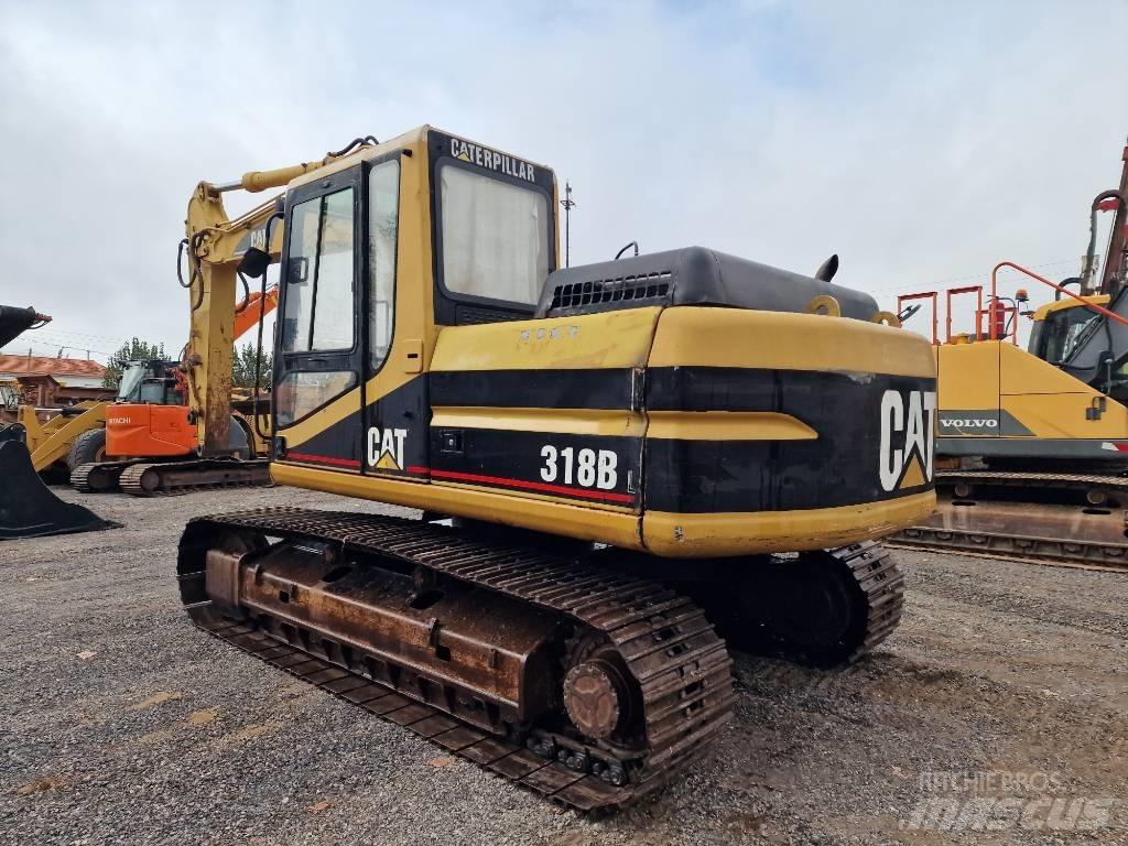 CAT 318 B L Paletli ekskavatörler