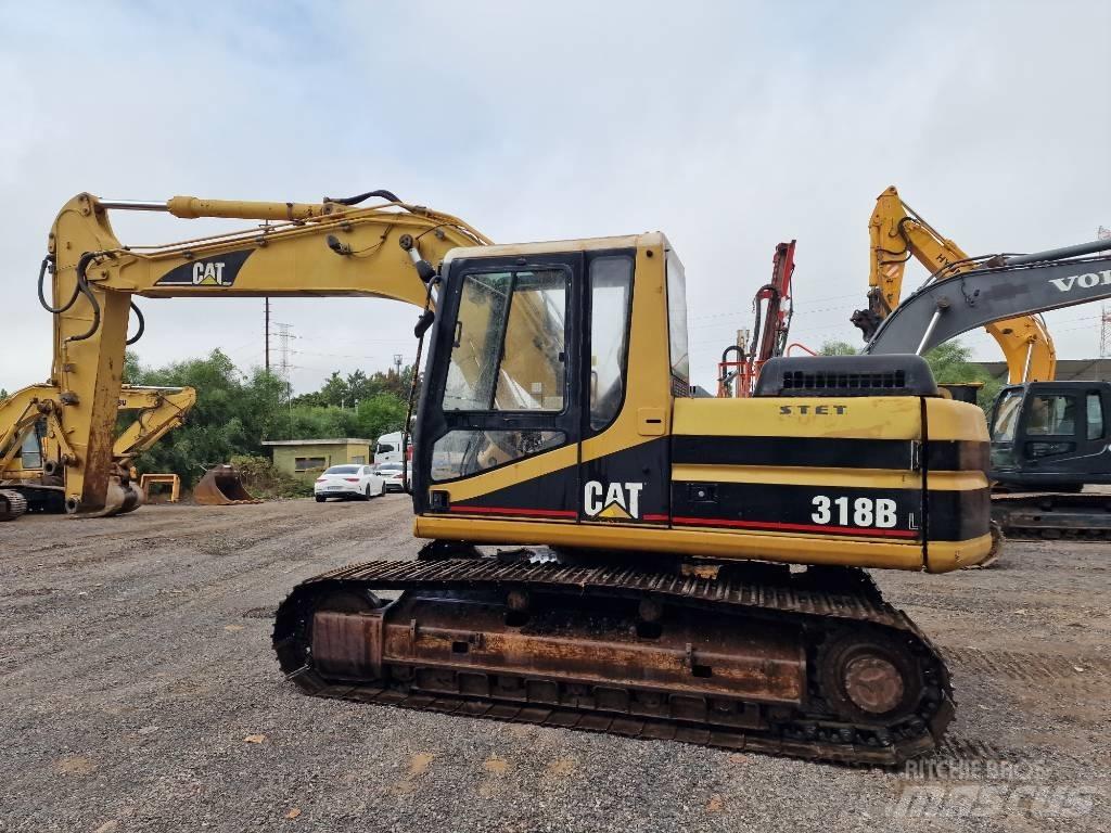 CAT 318 B L Paletli ekskavatörler