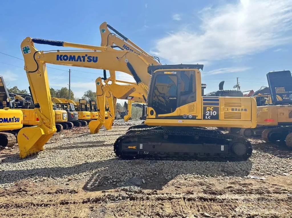 Komatsu PC 210-8 Paletli ekskavatörler